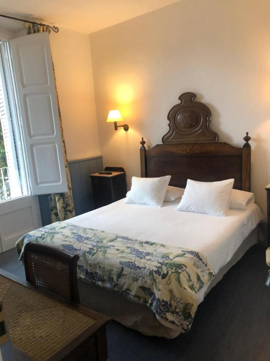 Hotel Xalet La Coromina วีลาเดรา ภายนอก รูปภาพ