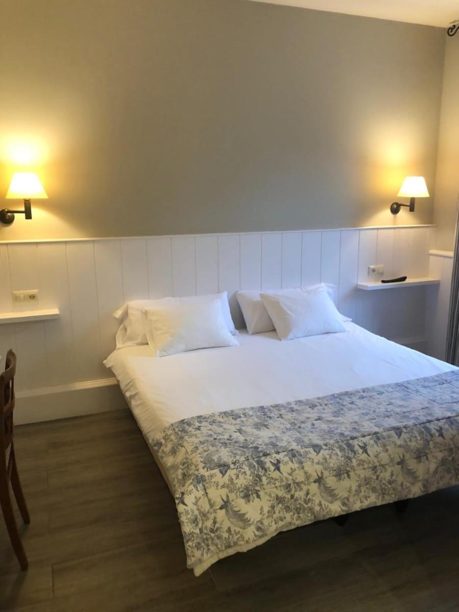 Hotel Xalet La Coromina วีลาเดรา ภายนอก รูปภาพ