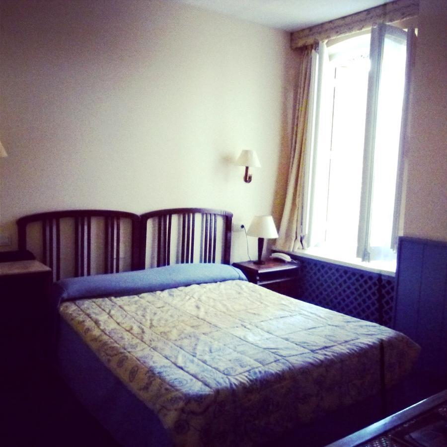 Hotel Xalet La Coromina วีลาเดรา ภายนอก รูปภาพ